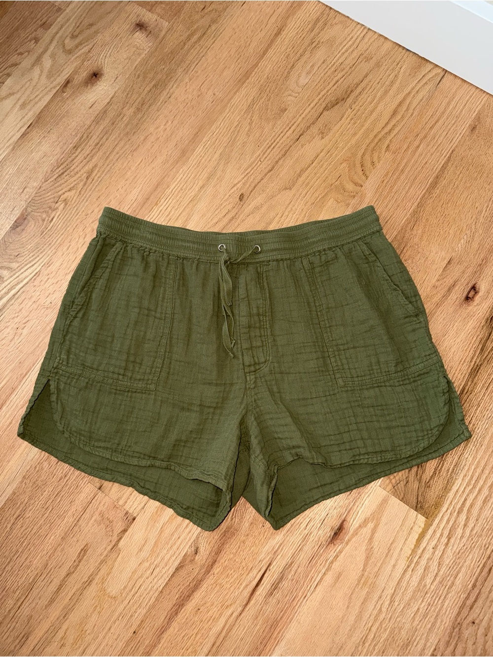 Sundance 100% Cotton Gauze Shorts Elastic Waist Olive Green Size Large